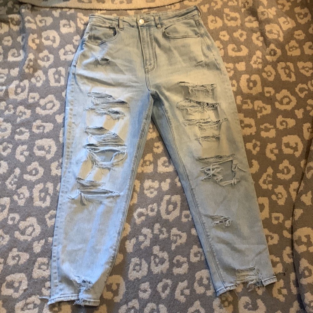 American eagle mom jeans size 12 short